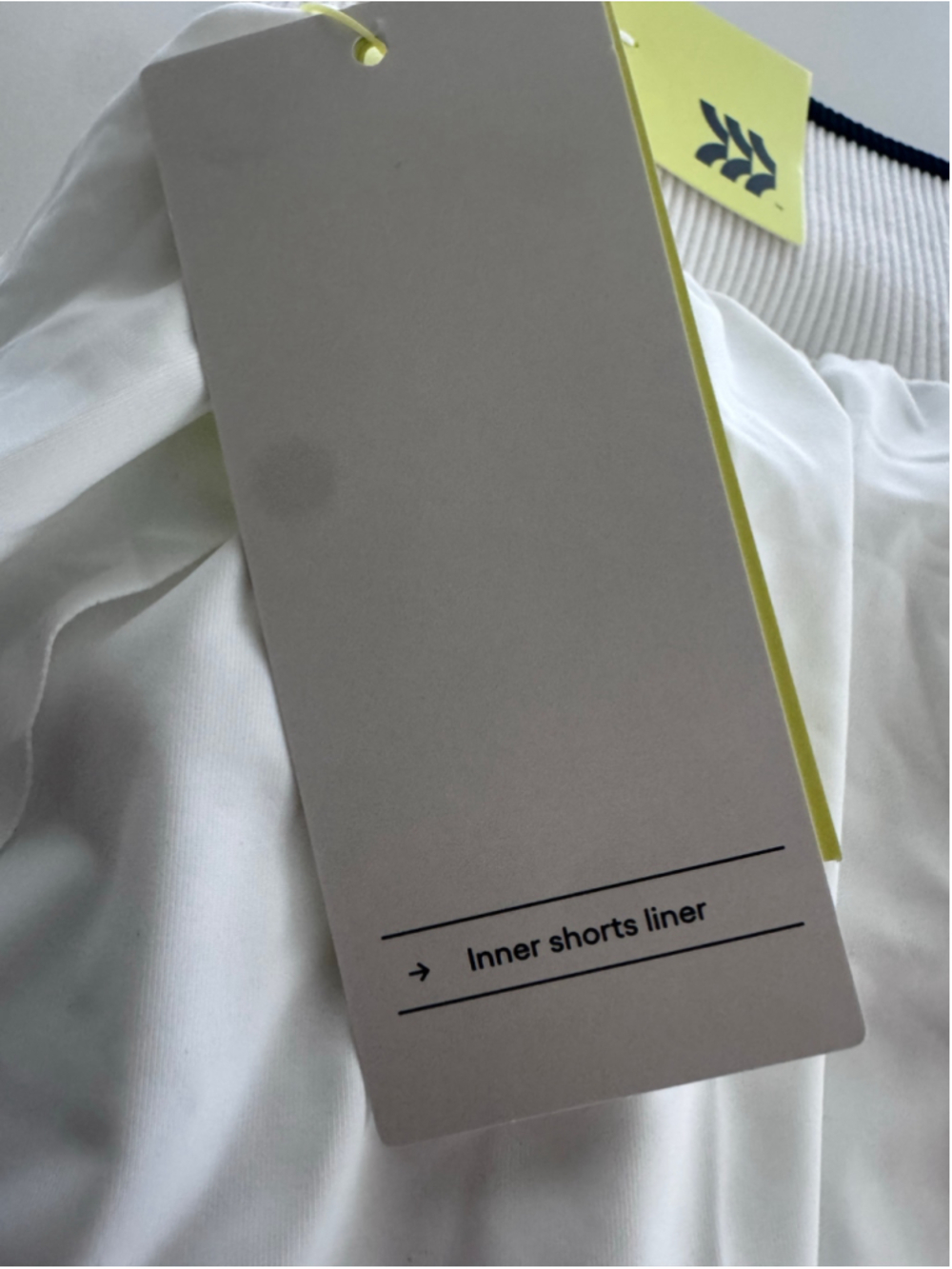 Women's All in Motion White Skort with Black Waistband M - Picture 3 of 5